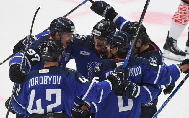 «Торпедо» разгромило «Авангард» 5:1, «Драконы» выиграли первый домашний матч