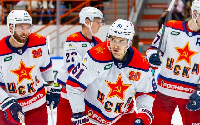 ЦСКА «засушил» «Амур» 2:0, «Локомотив» выиграл во Владивостоке благодаря дублю Полунина