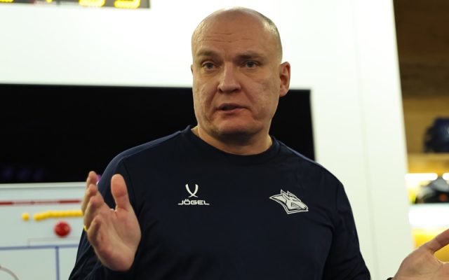 «Металлург» временно отстранил Андрея Разина, команду принял Владимир Воробьёв