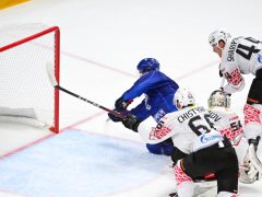 «Барыс» 5:1 «Авангард»: дубли Бэйли и Томпсона, Бэйли лучший снайпер КХЛ с 10 голами